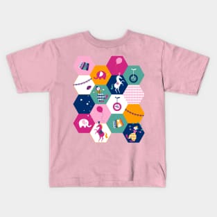 circus hexagons pink and turquoise Kids T-Shirt